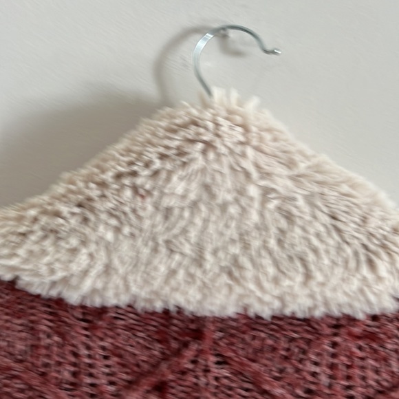 Sleeping on Snow Cable Knit Bomdurant Cardigan With Sherpa Collar - Picture 8 of 9